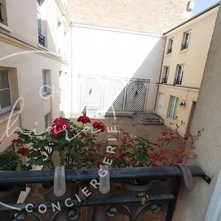 Romantic Marais Hideaway Heart Of
